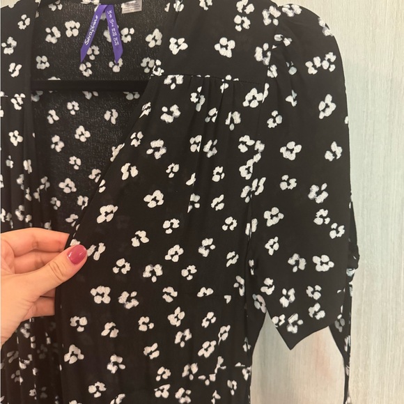 Seraphine Black Midi Wrap Maternity Dress - Picture 5 of 5